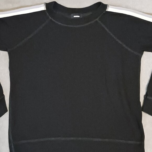 Monrow Raglan Crewneck Sweater Size XS Black w/ Embroidered Stripes Down Arms - Picture 4 of 12